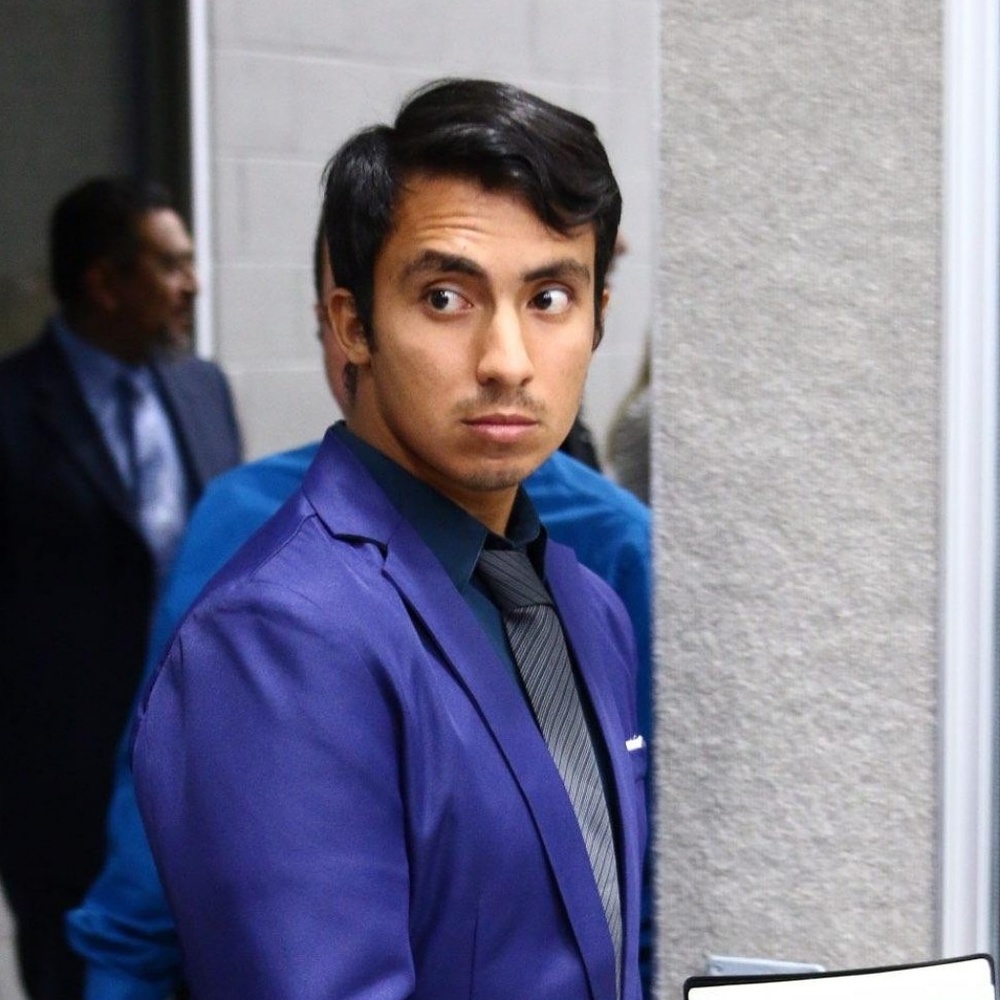 Meet your Posher, Carlos